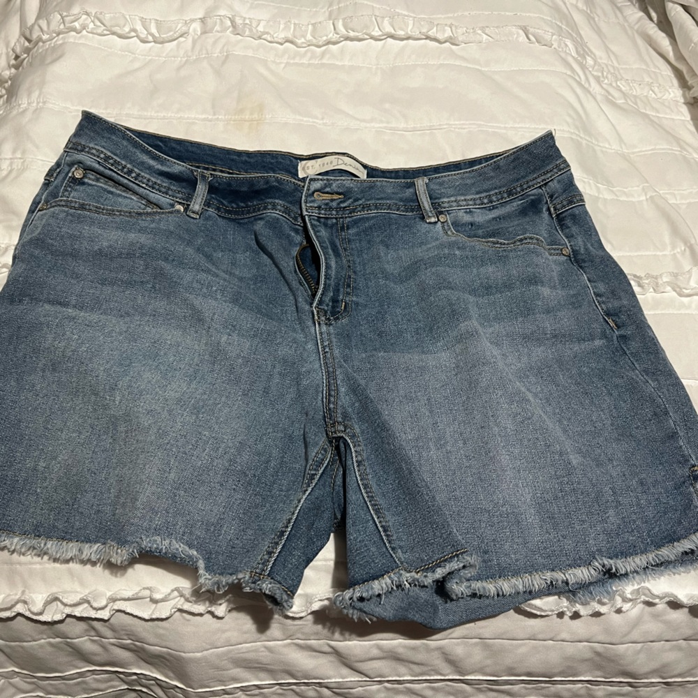 Cato Size 16W Denim shorts like new. Frayed hem. 5.5 inch inseam. Worn once.